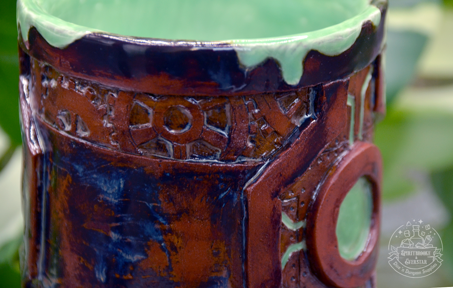 Handgemaakte Keramische Karaktermok - Artificer