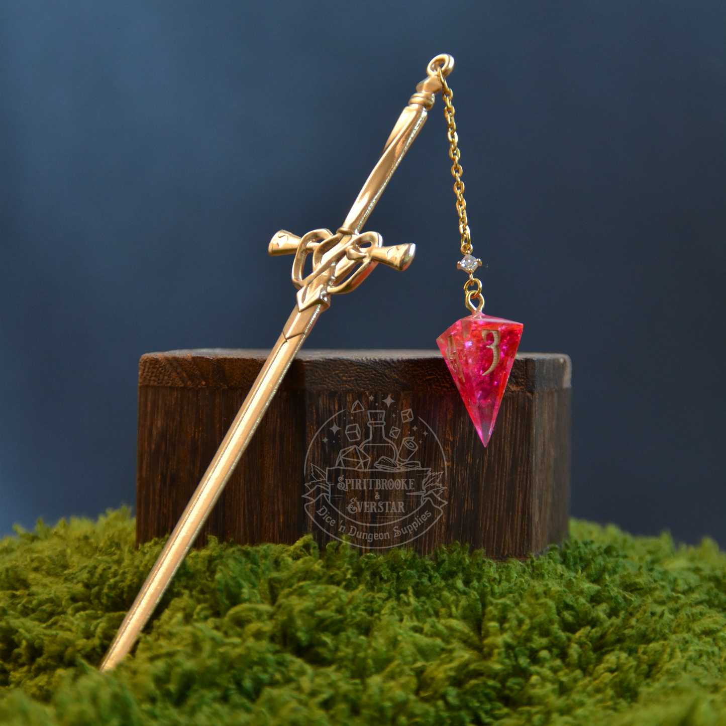 Dice Hair Sword - Golden Sword with a bright pink D4 die
