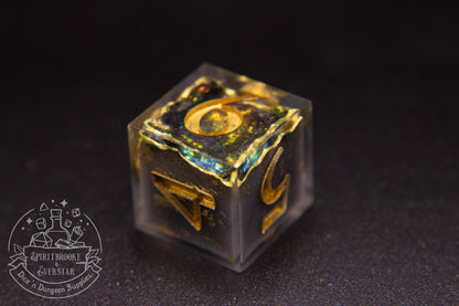 Chromatic Gold Polyhedral Geode Dice