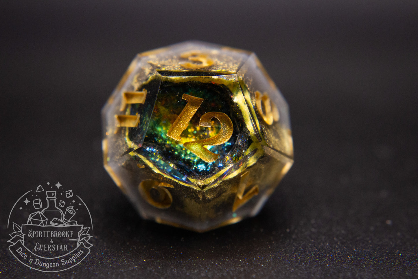 Chromatic Gold Polyhedral Geode Dice