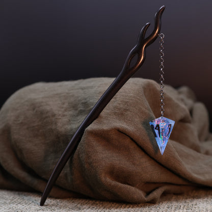 Dice Hair Stick - Black Wooden Stick with a Electric Blue D4