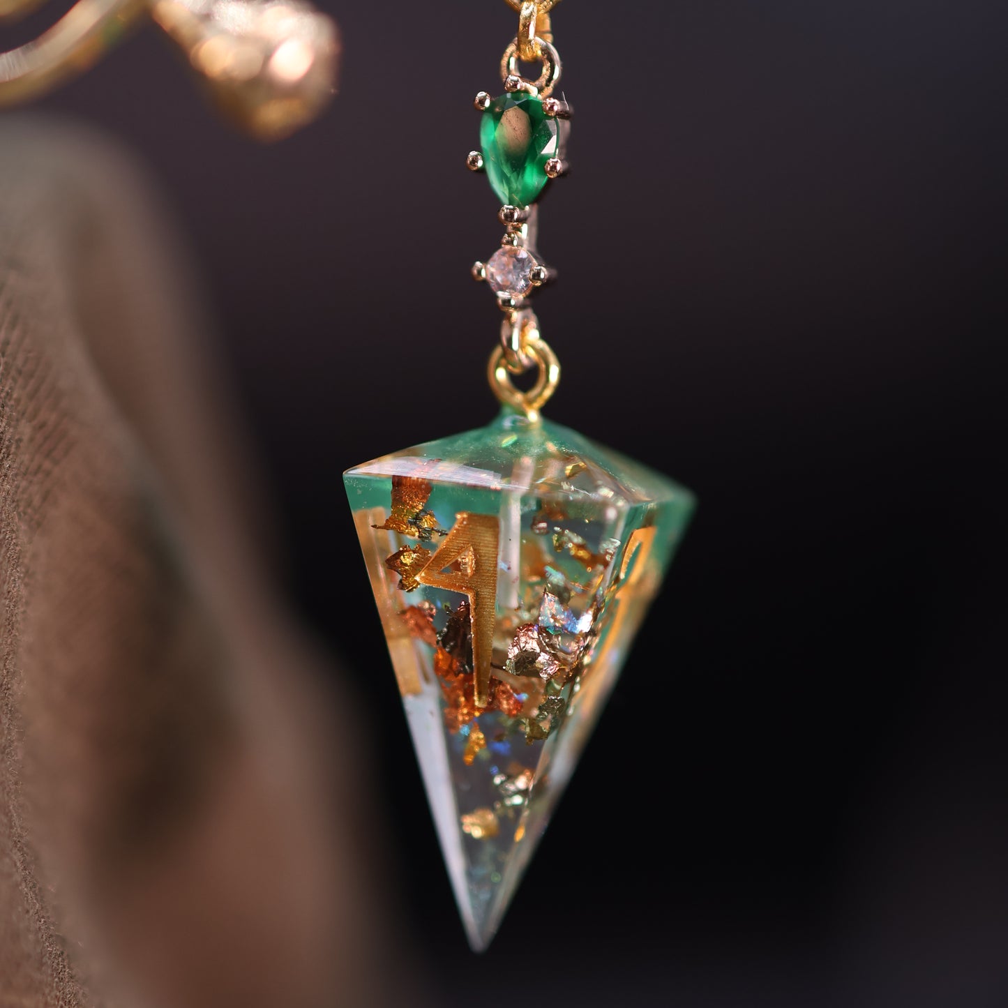 Dice Hair Sword - Gold & Black Sword with a Earthy Green D4