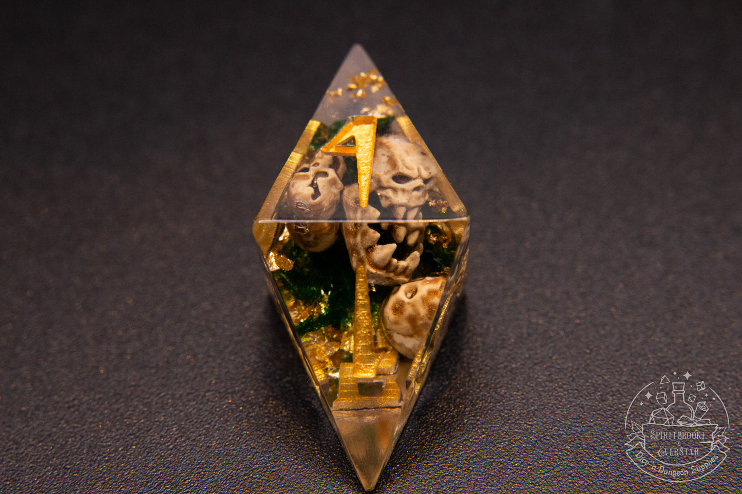 Golden Rot Pointy Polyhedral Dice set