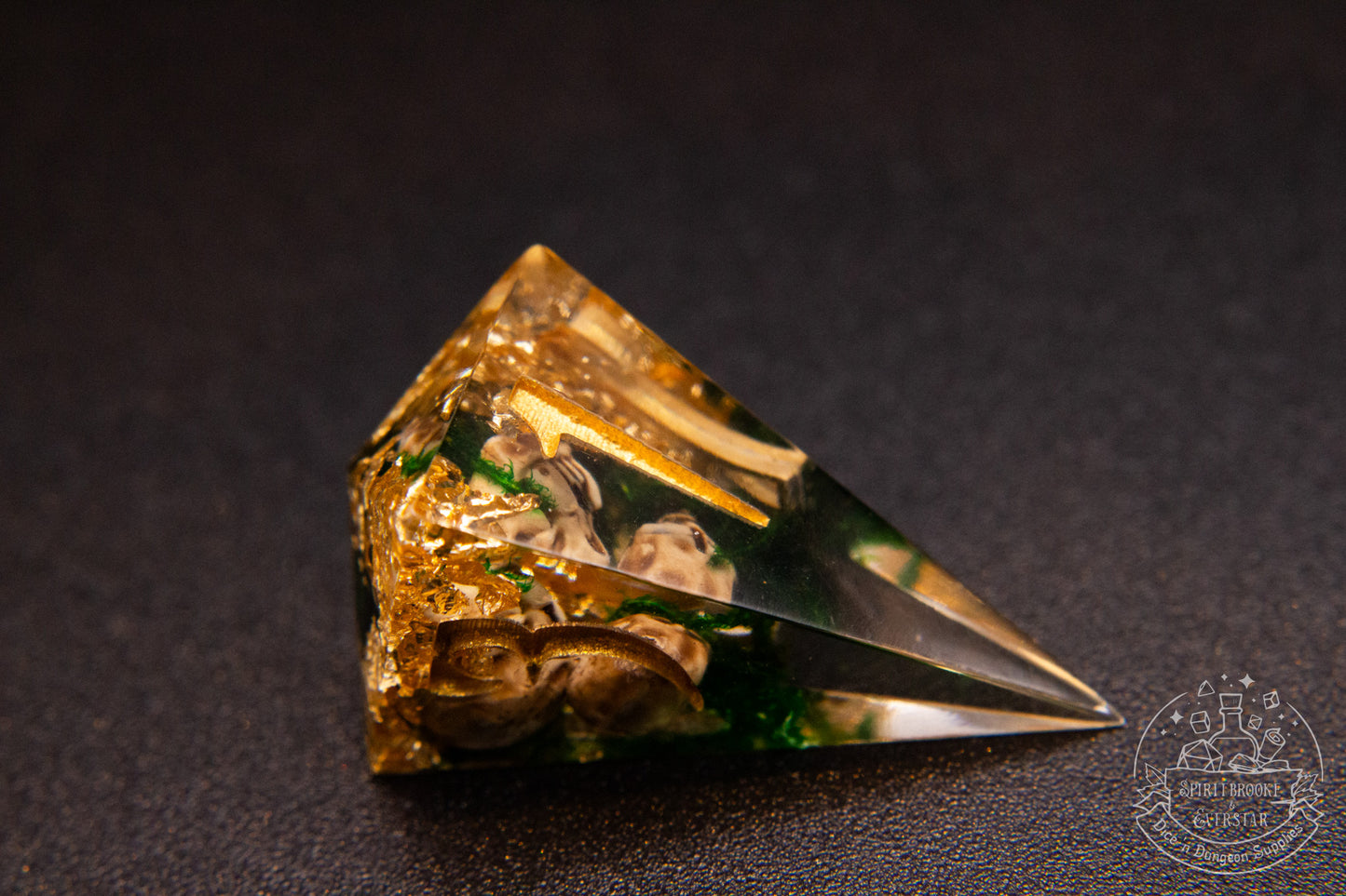 Golden Rot Pointy Polyhedral Dice set