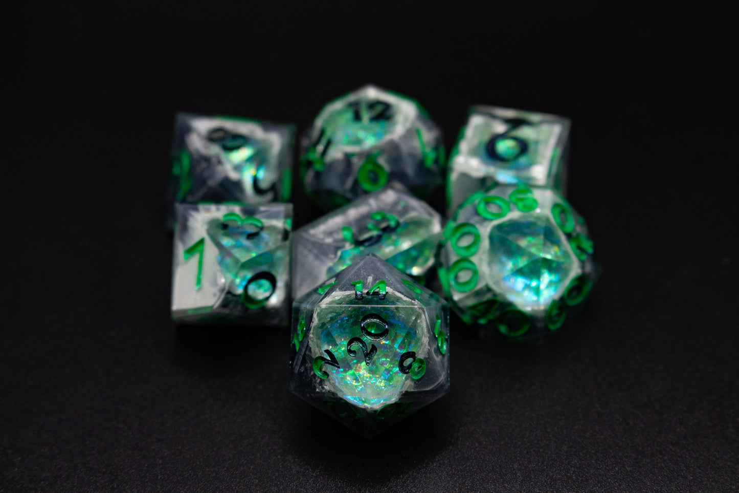 Necrotic Green Polyhedral Geode Dice