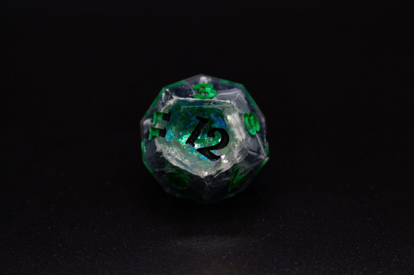 Necrotisch Groene Veelvlakkige Geode Dobbelstenen