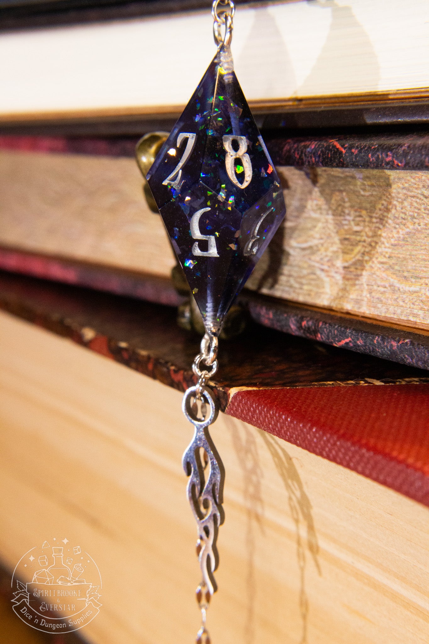 Silver Eyewear Chain Black/Blue Dice