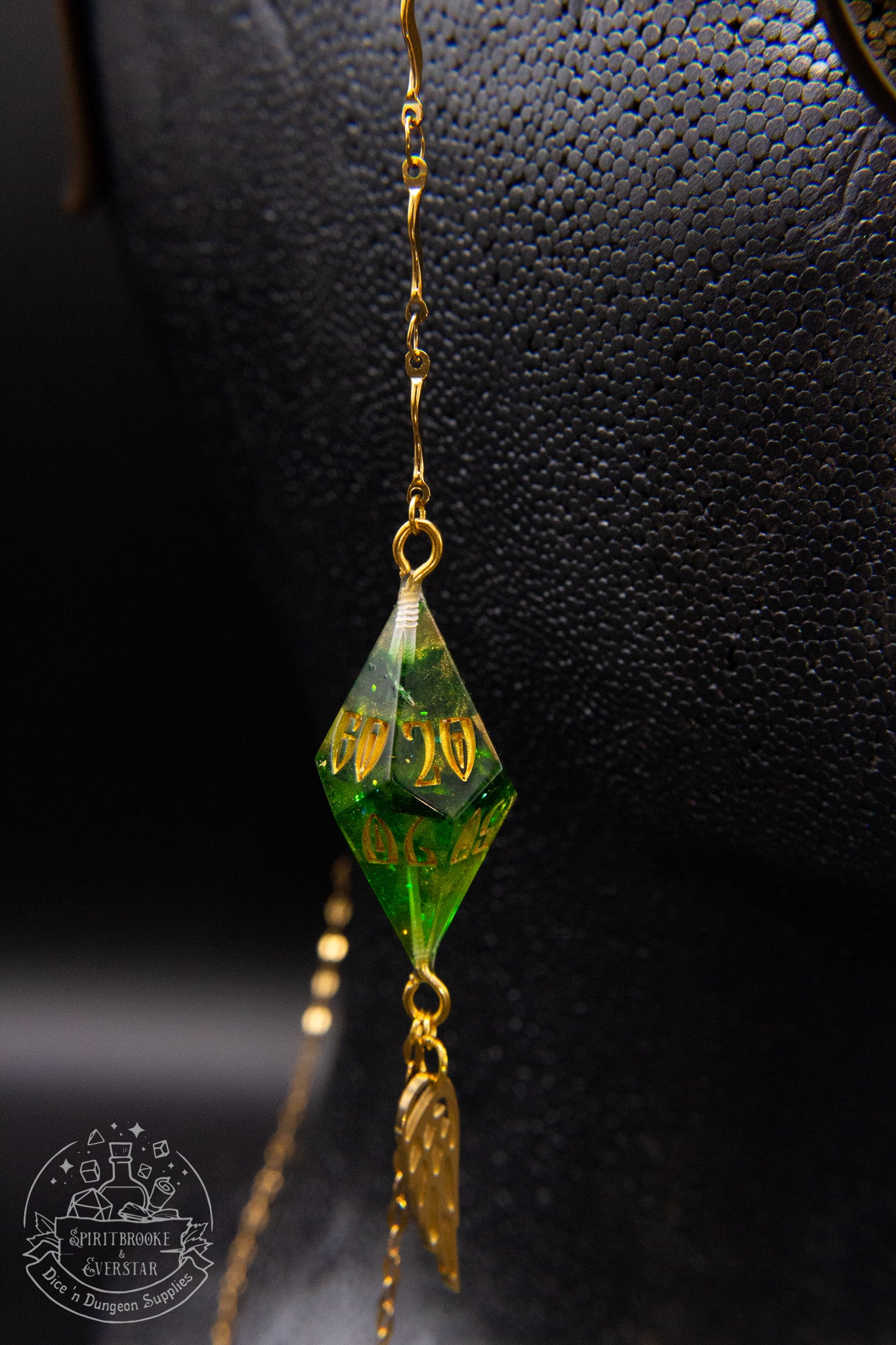 Gold Eyewear Chain Mossy Dice