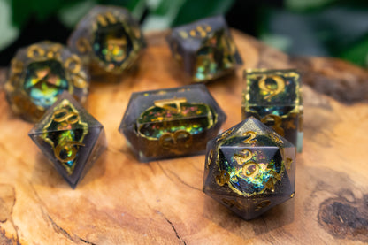 Chromatic Gold Polyhedral Geode Dice